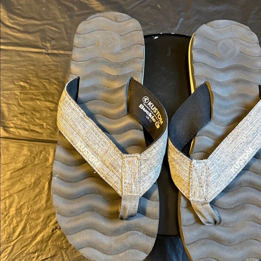 KUSTOM Buckle Flip Flops Size Mens 11